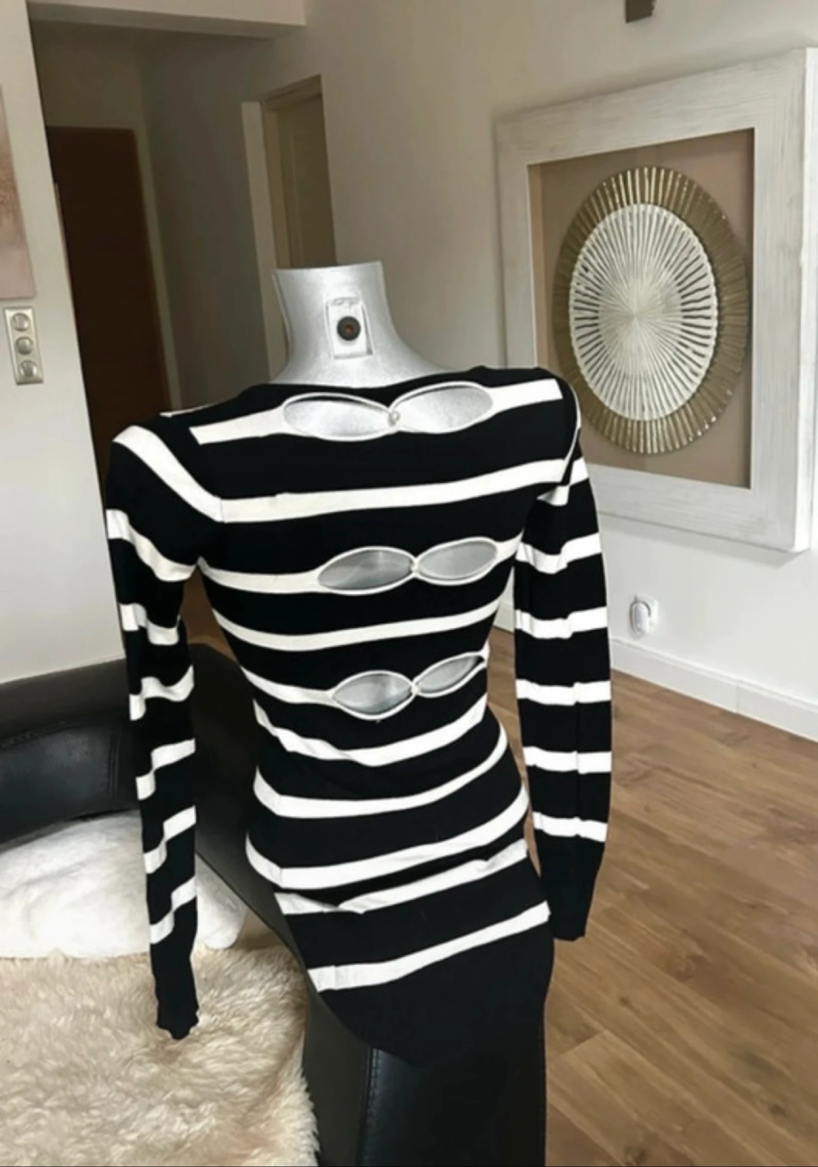 Vestido Koucla Dos ajouré – Chic & Sexy – T. S/M – photo 4
